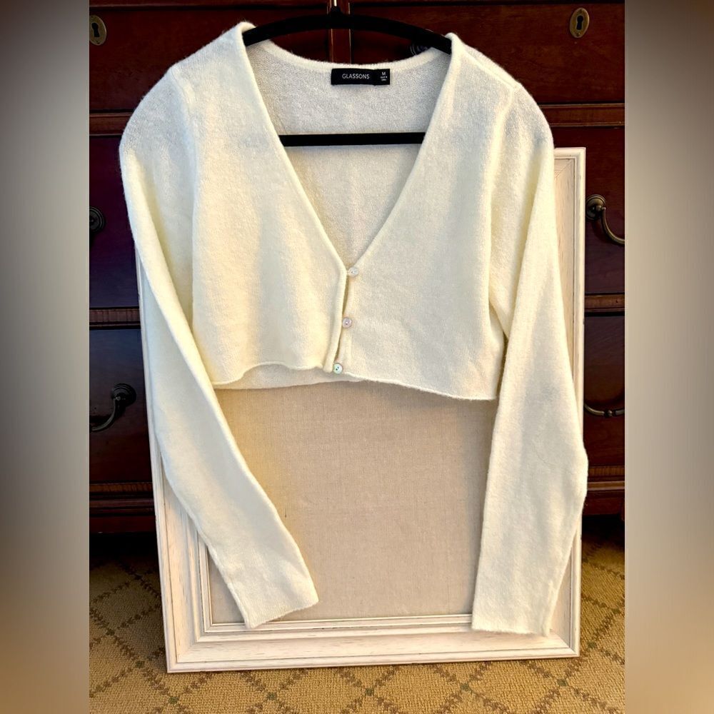 Glassons Winter white cropped long sleeve cardigan sweater NWOT M